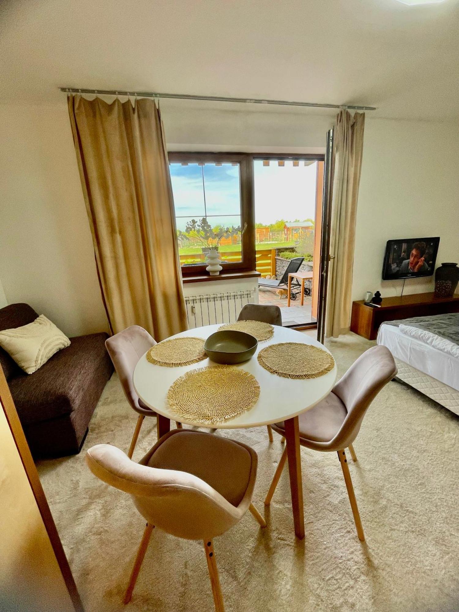 Apartment Jenny- Stunning View Of High Tatras Vel'ka Lomnica Exterior photo