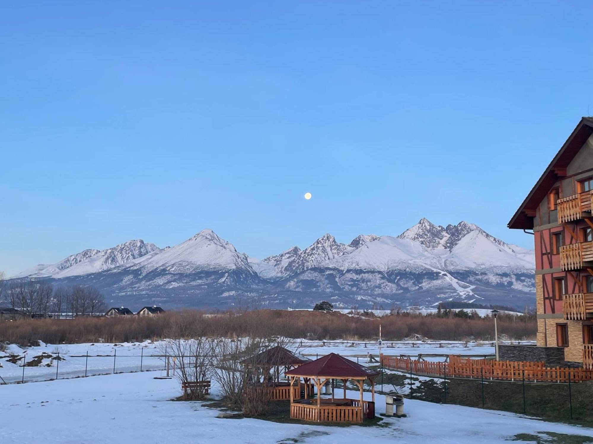 Apartment Jenny- Stunning View Of High Tatras Vel'ka Lomnica Exterior photo